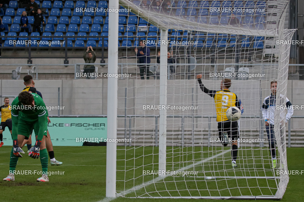 4_KFCMON_20251018_0046 | BRAUER-Fotoagentur