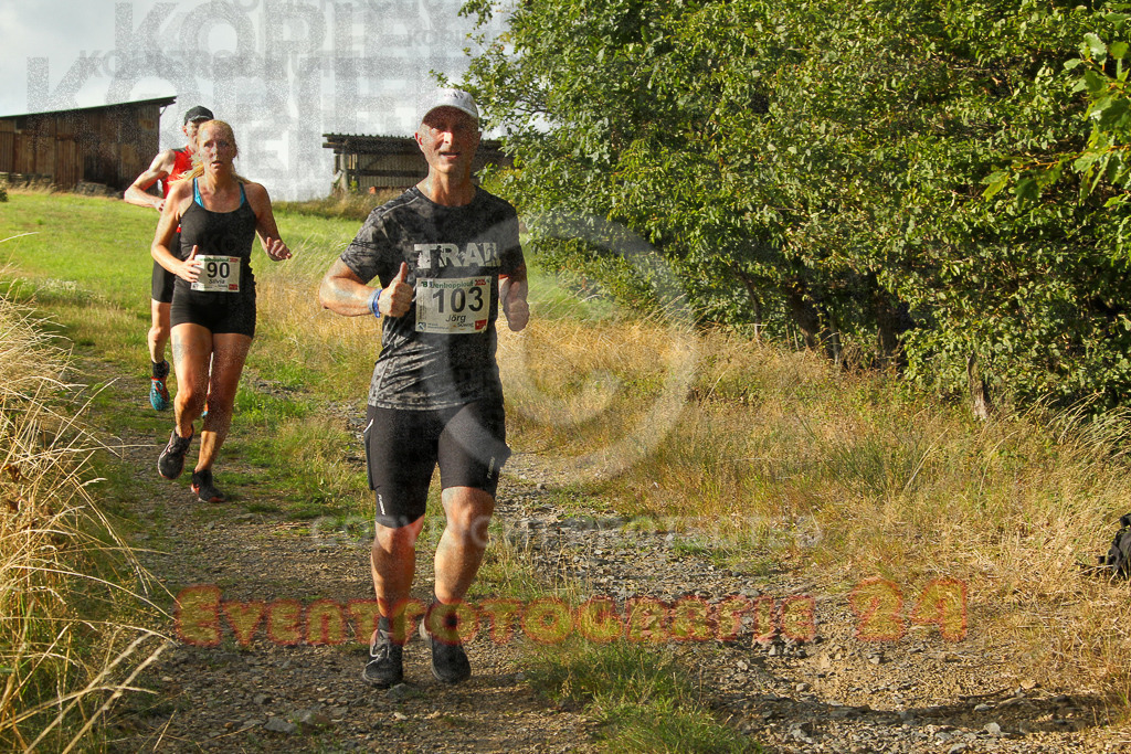 250801_1903_EV4_7957 | Sportfotografie im Rhein-Sieg Kreis, Köln, Bonn, NRW, Rheinland Pfalz, Hessen, etc. Unser Tätigkeitsfeld umfasst den Laufsport vom Volkslauf über den Marathon, Duathlon, Triathon bis zum Ultralauf wie Kölnpfad Ultra oder Schindertrail.