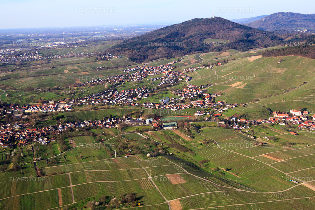 Luftbild: Ortsansicht von Süden im Ortsteil Steinbach in Baden-Baden im Bundesland Baden-Württemberg in Deutschland. Foto: IMG_56343.jpg vom 14.04.2013 durch Werner Riehm/FLY-FOTO.de – Auflösung des Originals: 4752 x 3168 px