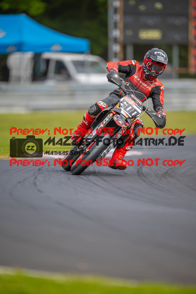 MaZZes-Fotomatrix-20260508-52566 | G4