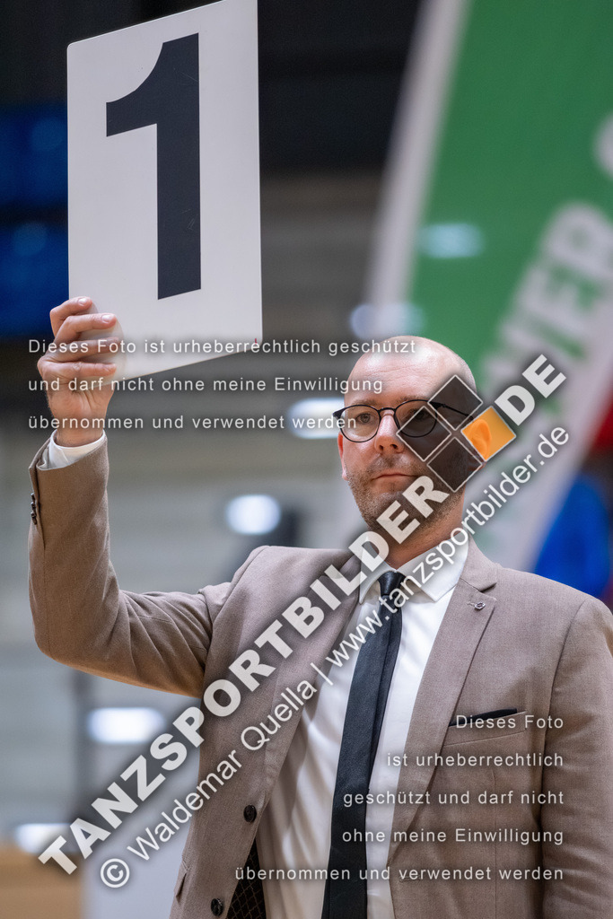 20260328-02648 | Hier finden Sie Tanz Bilder vom Latein und Standard Formationen tanzen. Sportbilder vom Tanzsport. Schöne Fotos und von Weltmeisterschaft, Europameisterschaft, Bundesliga, Regionalliga, Oberliga und Landesliga sowie von GOC Stuttgart, DanceComp, WM Bremen