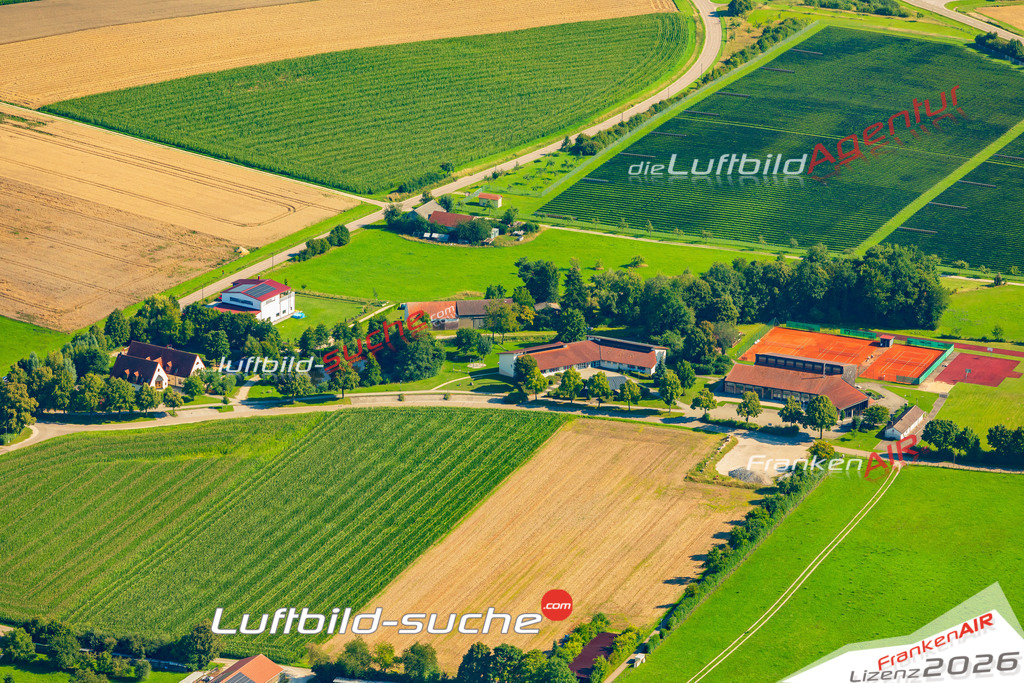 Luftaufnahme von  Fünfstetten - Die Luftaufnahme wurde 2025 vom UL-Flugzeug heraus erstellt ( keine Drohne ) - Hochauflösende Luftaufnahme - für professionelle Ausdrucke geeignet. Die Geschenkidee !Mit Lizenz und Bildrechte bestellbar