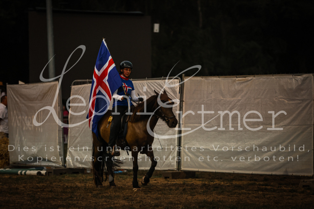 SaShow00221 | Leoni Ertmer Photography - Realisiert mit Pictrs.com