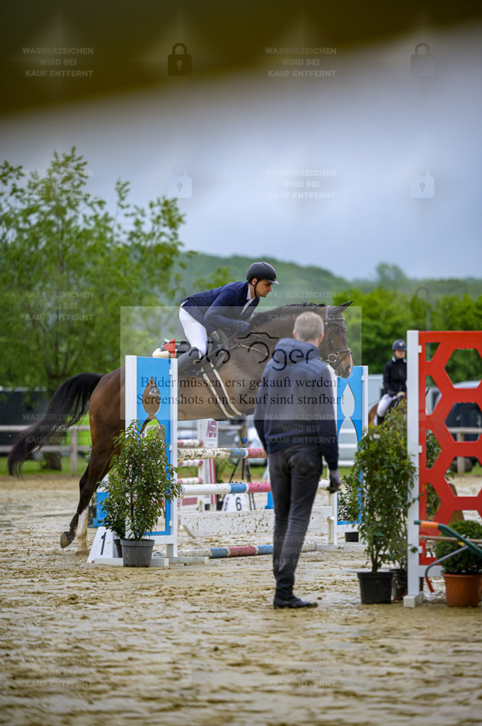 Reitturnier Lienen | Entdecke hochwertige Reitturnierfotos von Foto Oger. Professionell, emotional und authentisch – jetzt Lieblingsmomente im Shop bestellen. - Realisiert mit Pictrs.com