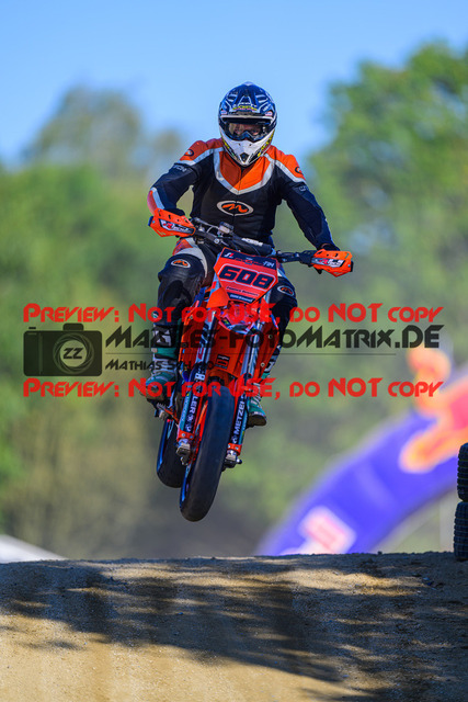 MaZZes_Fotomatrix_20241005_6007705_8322 | SENIOR