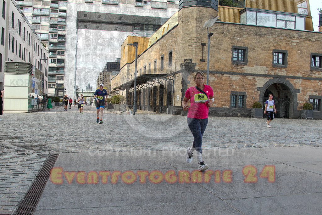 250920_1504_EV4_8027 | Sportfotografie im Rhein-Sieg Kreis, Köln, Bonn, NRW, Rheinland Pfalz, Hessen, etc. Unser Tätigkeitsfeld umfasst den Laufsport vom Volkslauf über den Marathon, Duathlon, Triathon bis zum Ultralauf wie Kölnpfad Ultra oder Schindertrail.