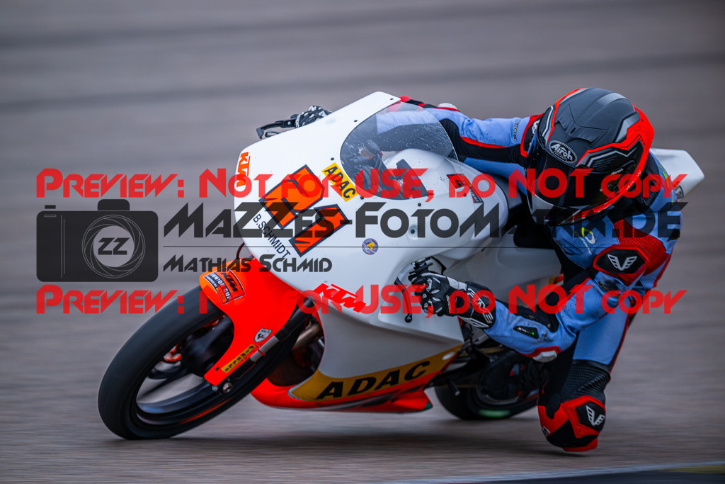 MaZZes_FotoMatrix_240505_6007705_8033 | KTM