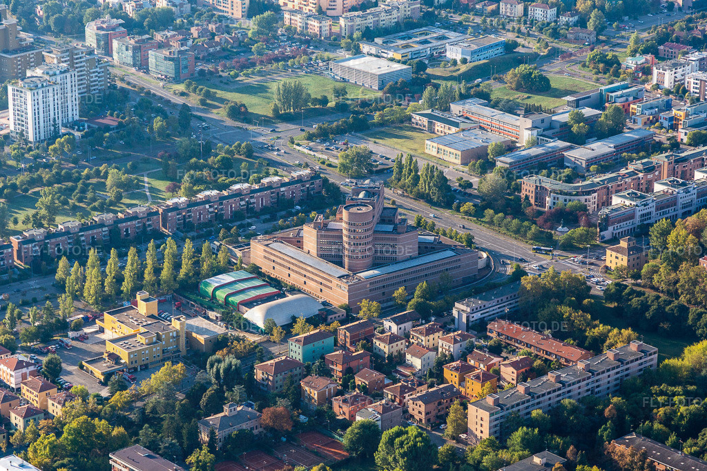 Ortsansicht | Luftbild: Ortsansicht in Modena im Bundesland Modena in Italien. Foto: IMG_134849.jpg vom 20.09.2022 durch Werner Riehm/FLY-FOTO.de - Realisiert mit Pictrs.com