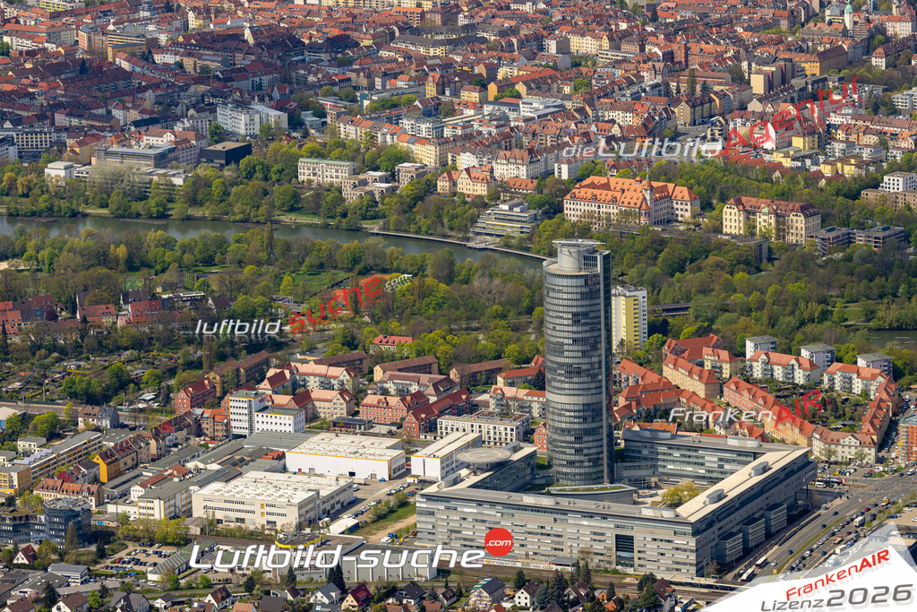 Das Luftbild zeigt Tullnau-Business-Tower Nürnberg - Die Luftaufnahme wurde 2023 vom UL-Flugzeug aus erstellt ( keine Drohne ) - Hochauflösende Luftaufnahme - Für grossformatige Ausdrucke geeignet. Die Geschenkidee !Mit Lizenz und Bildrechte bestellbar