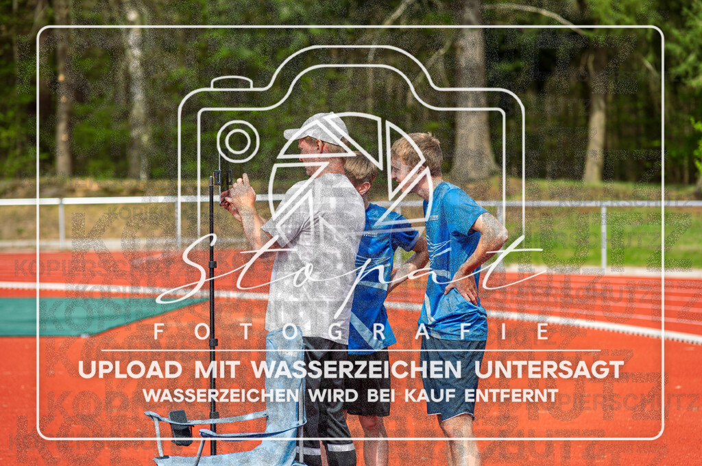 KMHK-1033 | Kreismeisterschaften Leichtathletik-Wurf Heidekreis 2026 im Boehmewaldstadion, Soltau (Simon Paul Stopat) - Realisiert mit Pictrs.com
