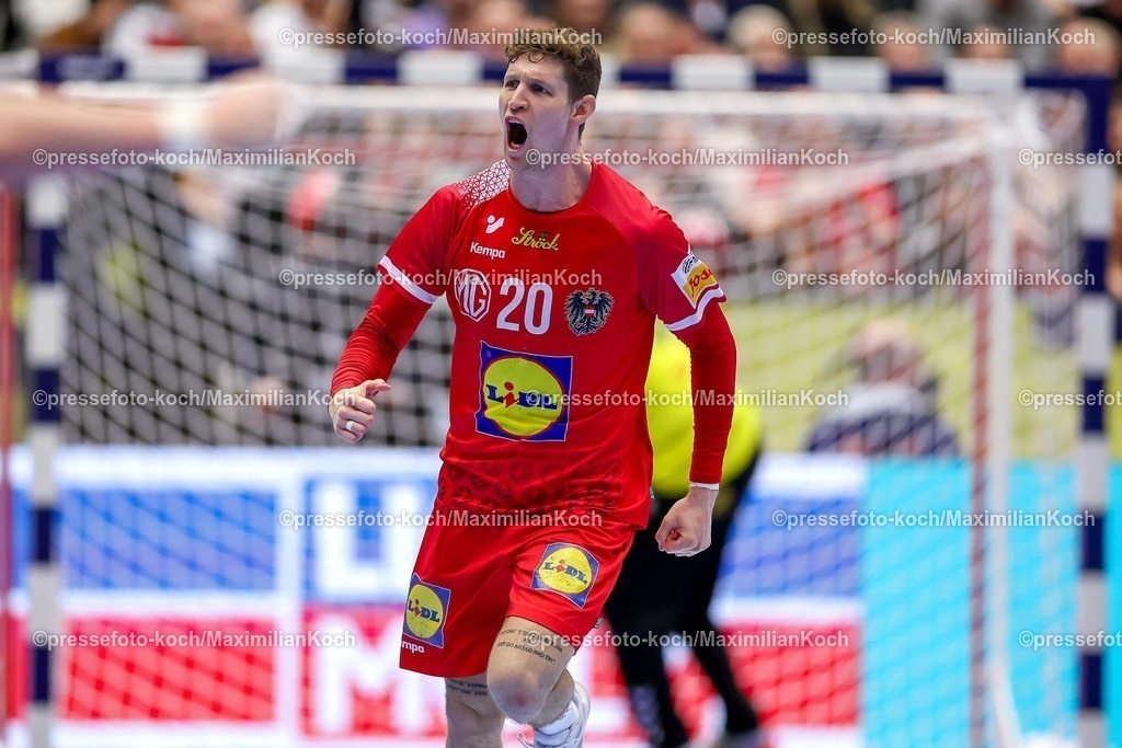 EHF19012601073 | 19.01.2026, Handball, Men's EHF EURO 2026, Österreich - Serbien, Jyske Bank Boxen in Herning, Dänemark, Preliminary Round:  Sebastian Frimmel (Austria #20) jubelnd 