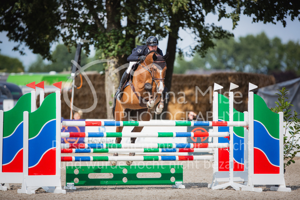 220705_Mühlen_M-Spr-706 | Late Entry Mühlen
05.07.2022
Springprüfung Kl.M*
6-8jährige Pferde
