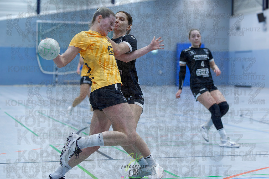 Handball Frauen Oberliga Mitte, HSG Eibelshausen/Ewersbach - HSG Lumdatal | Handball Frauen Oberliga Mitte, HSG Eibelshausen/Ewersbach - HSG Lumdatal am 21.02.2026 in Dietzhölztal-Steinbrücken (Sporthalle am Hammerweiher)Photo © 2026 - Jörg Heinrich - Realisiert mit Pictrs.com