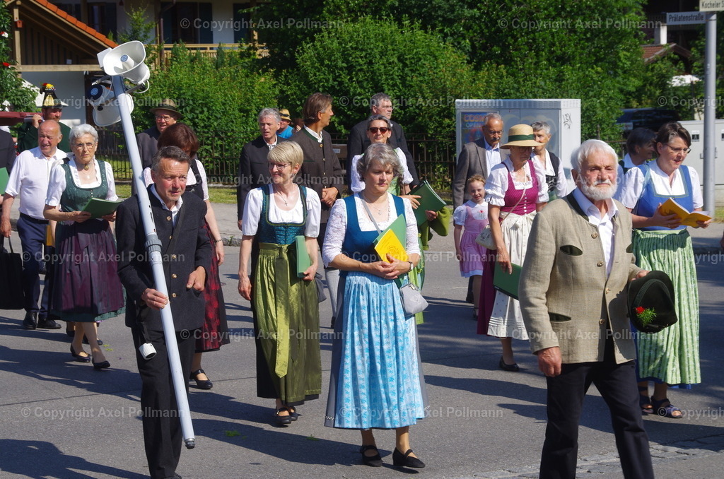 IMGP3203 | fotografiert von Axel PollmannLeonhardi Wallfahrt Benediktbeuern und Murnau, Fronleichnam, Fasching, Landschaft im Loisachtal und Benediktbeuern  - Realisiert mit Pictrs.com