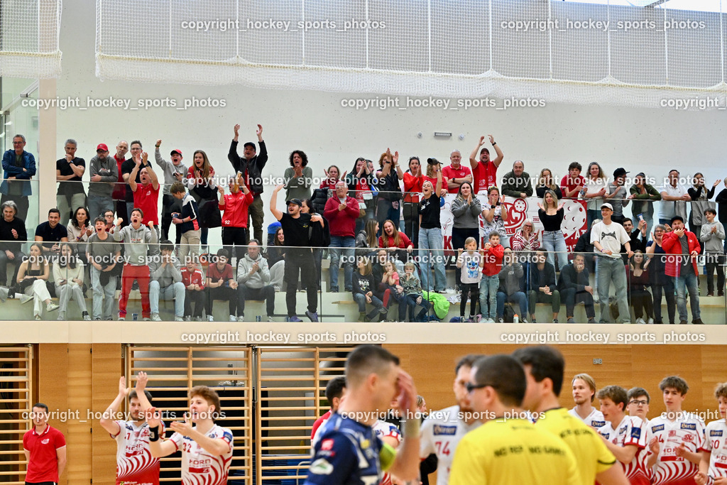 VSV Unihockye vs. KAC Floorball | Jubel KAC Floorball Fans, VSV Unihockye vs. KAC Floorball, VSV Unihockye vs. KAC Floorball am 13.04.2025 in Villach (Ballspielhalle St. Martin), Austria, (Photo by Bernd Stefan)