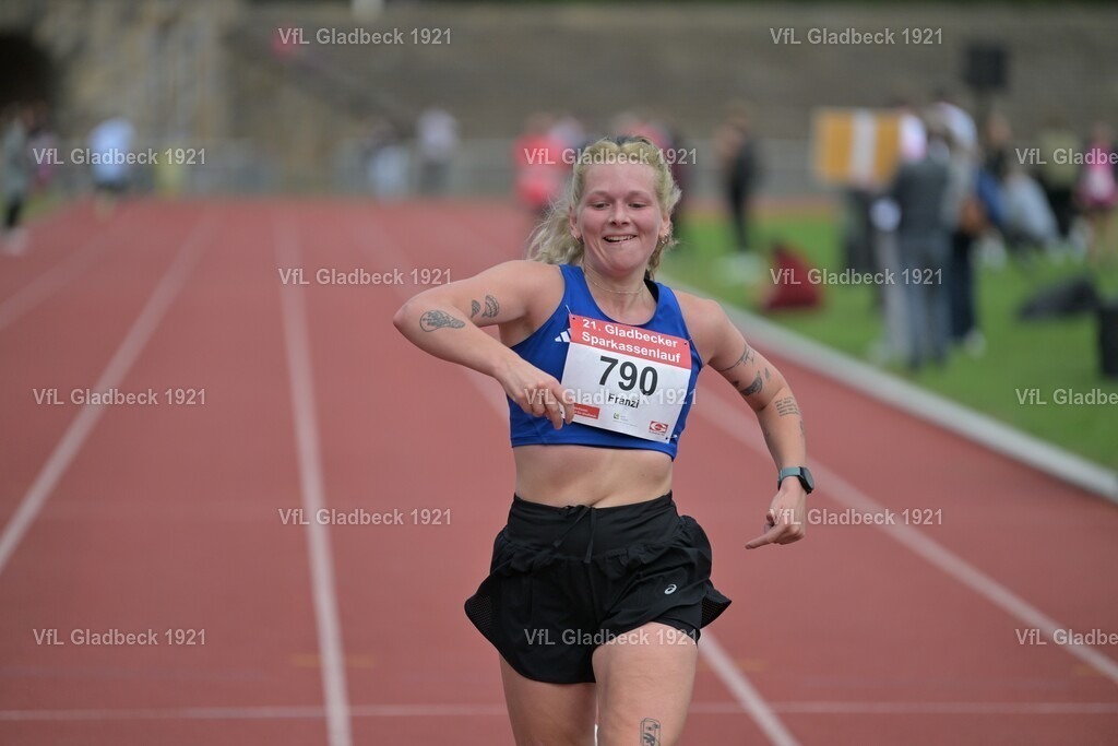 2026-08-23_Sparkassenlauf_10KM_KH_001206 | Die Fotografen - Realisiert mit Pictrs.com