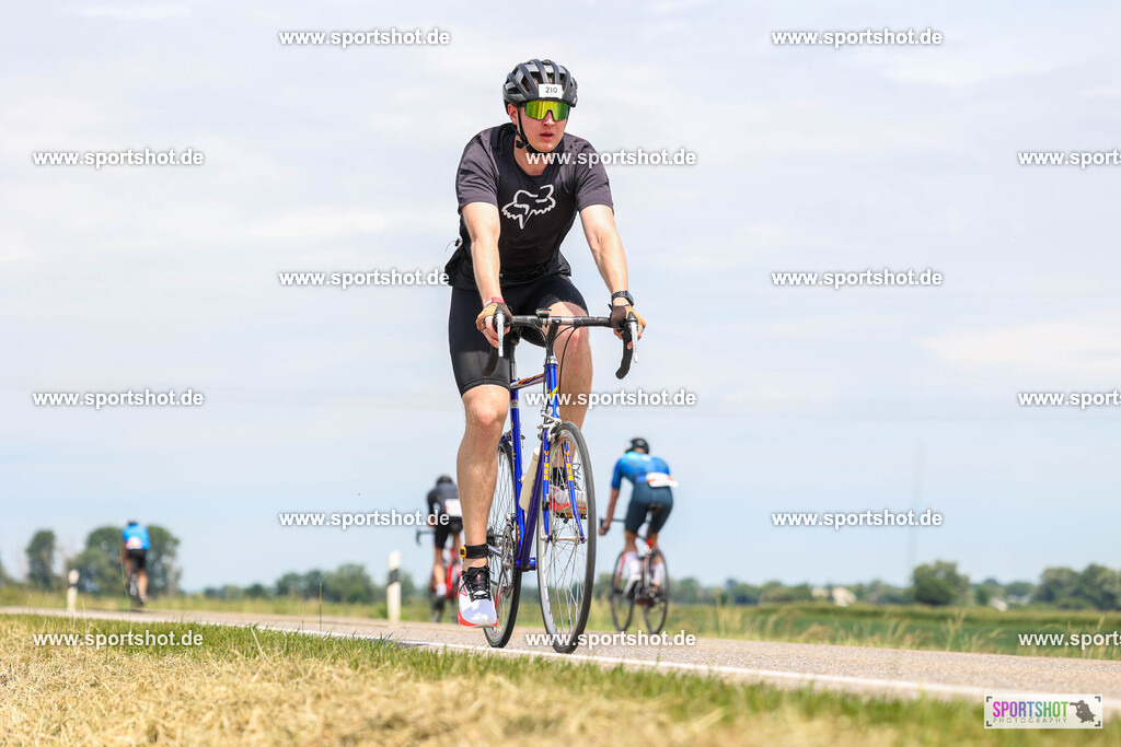 BR8A7216 | Stadttriathlon Erding 2025. #yourpictrs #sportshot_your_pictrs @Sportshotphotography #stadttriathlonerding Copyright: www.sportshot.de
