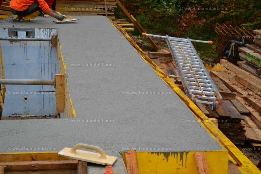 bib-lg04-betonarbeiten-0404 | Nach LV-Leistungsgruppen sortierte Detailfotos über den Bau eines Hauses. Alle Hausbau-Bilder direkt vom Urheber und Autor der Website Haus-Selber-Bauen.com