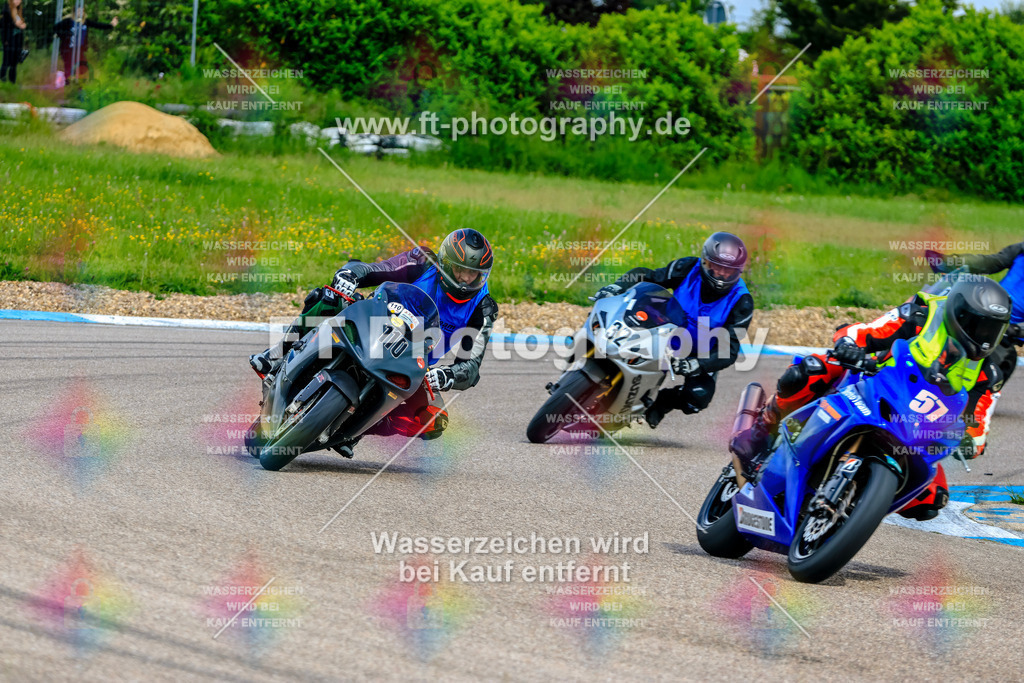 MotoTeam-9066 | Hier findet Ihr Bilder von Touristenfahrten auf der Nürburgring Nordschleife oder von anderen Veranstaltungen die ich besucht habe. Viel Spass beim Durch Schauen 