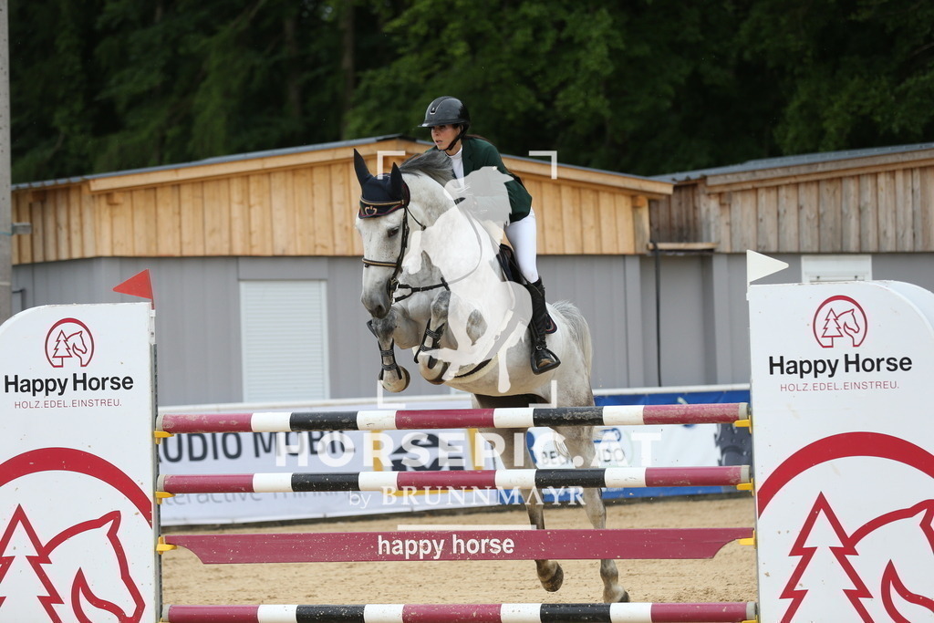 DL2Q3553 | Willkommen bei Brunnmayr - Design & Fotografie – Ihrem Spezialisten für Reitturniere und Pferdeveranstaltungen in Oberösterreich, Salzburg und Bayern! Seit über 17 Jahren sind wir leidenschaftlich dabei.