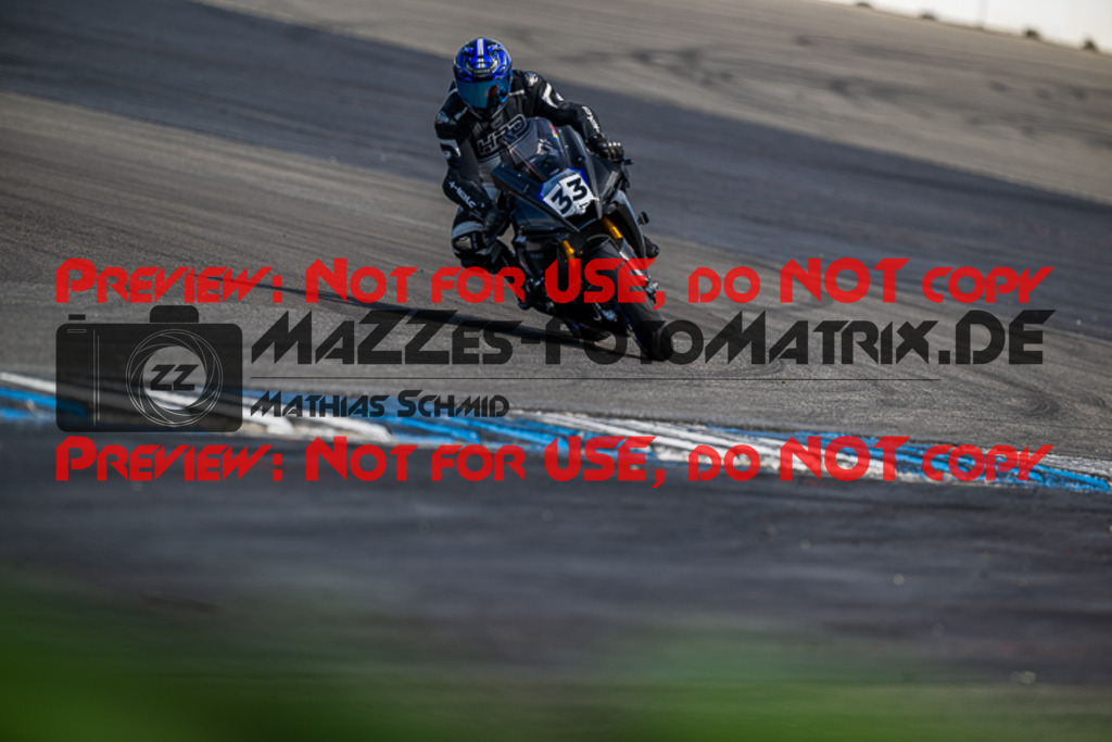 MaZZes_FotoMatrix_230410_8724 | ROT