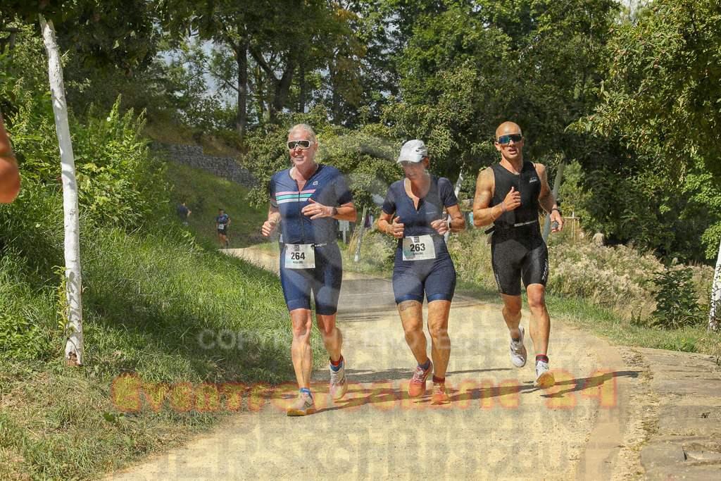 250824_1337_EX1_3027 | Sportfotografie im Rhein-Sieg Kreis, Köln, Bonn, NRW, Rheinland Pfalz, Hessen, etc. Unser Tätigkeitsfeld umfasst den Laufsport vom Volkslauf über den Marathon, Duathlon, Triathon bis zum Ultralauf wie Kölnpfad Ultra oder Schindertrail.