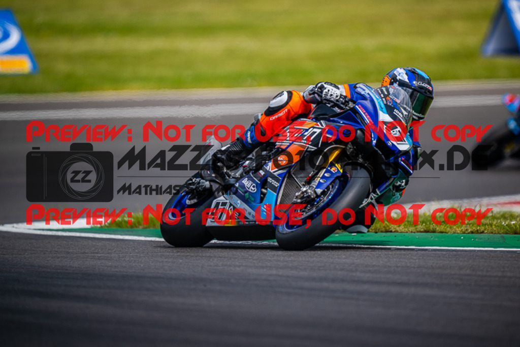 MaZZes_FotoMatrix_220508_93314 | Fotograf Mathias Schmid
Sportfotograf,
Eventfotograf,
Hochzeitsfotograf,
Portraitfotograf