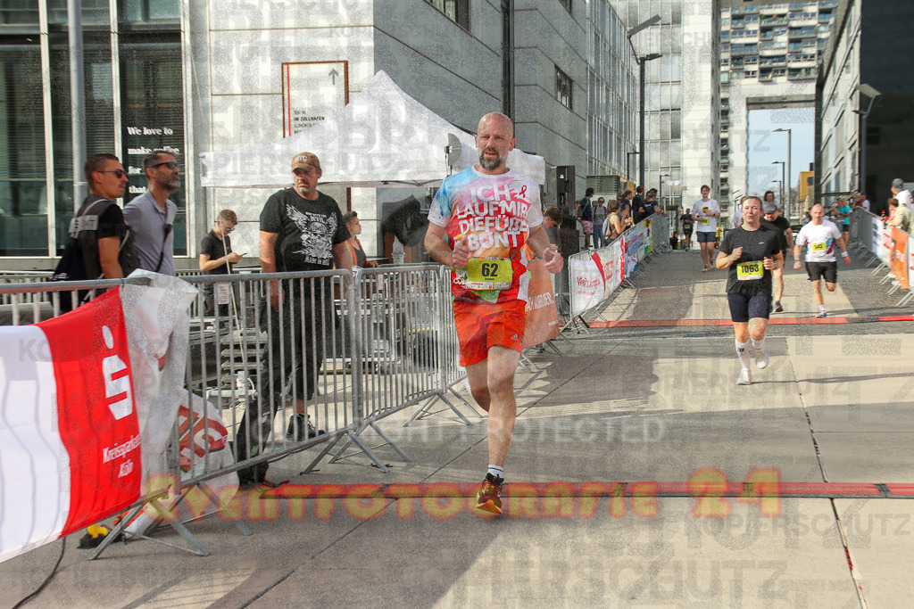 250920_1536_EX1_0190 | Sportfotografie im Rhein-Sieg Kreis, Köln, Bonn, NRW, Rheinland Pfalz, Hessen, etc. Unser Tätigkeitsfeld umfasst den Laufsport vom Volkslauf über den Marathon, Duathlon, Triathon bis zum Ultralauf wie Kölnpfad Ultra oder Schindertrail.