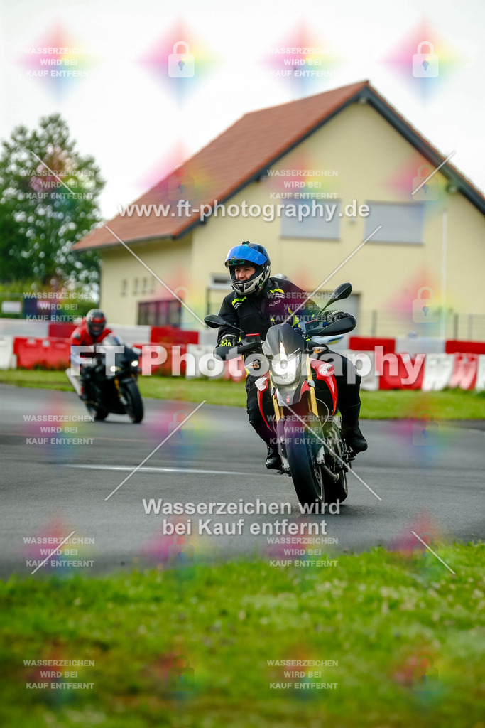 VBK-3895 | Hier findet Ihr Bilder von Touristenfahrten auf der Nürburgring Nordschleife oder von anderen Veranstaltungen die ich besucht habe. Viel Spass beim Durch Schauen 