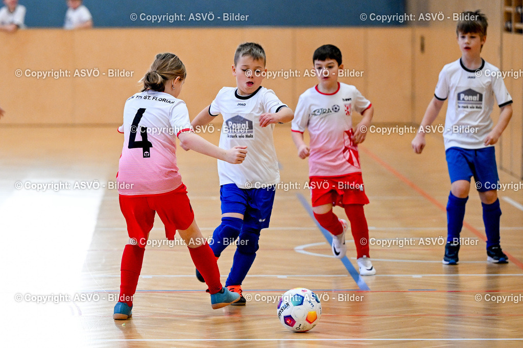 ASVÖ_ Fussballturnier SV Gallneukirchen_ 09.02.2025-33 | 09.02.2025, Gallneukirchen, AUT, ASVÖ, Fussball Nachwuchs Hallenturnier 2025, SV Gallneukirchen im Bild Teilnehmer U 9©Harald Dostal / fodo.media - Realisiert mit Pictrs.com