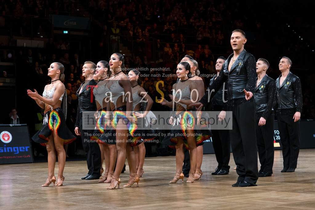 20241109_DM-Formationen_4281 | Tanzsportbilder, Standardtanz, Lateintanz, WDSF, DTV, LTVB, dancecomp, goc, hessen tanzt, blaues band der spree, walzer, tango, wiener walzer, slowfox, quickstepp, samba, rumba, cha-cha-cha, paso doble. jive, hd-kroft photography, turniertanzsport