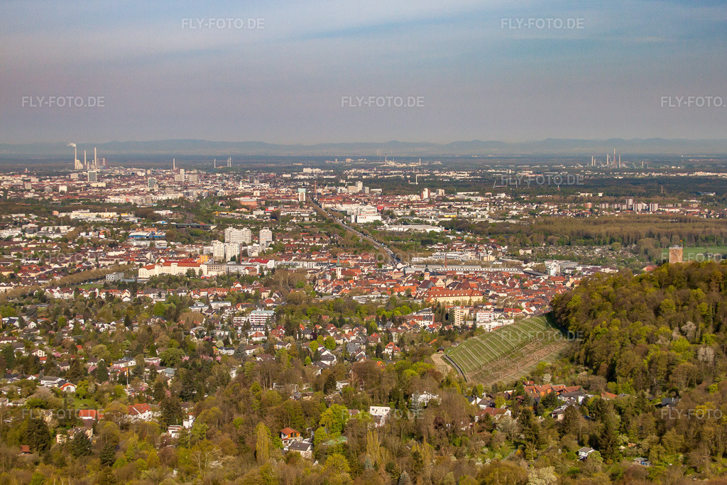 Luftbild: Durlach von Osten im Ortsteil Durlach in Karlsruhe im Bundesland Baden-Württemberg in Deutschland. Foto: IMG_25919.jpg vom 23.04.2010 durch Werner Riehm/FLY-FOTO.de