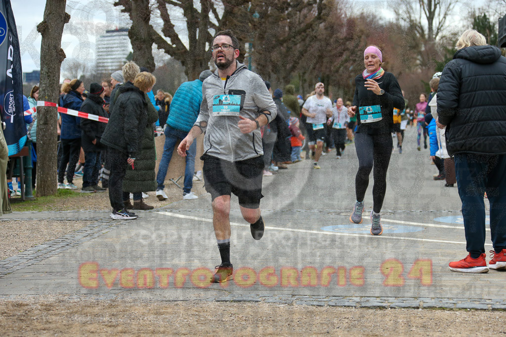 231231_1203_EX1_5383 | Sportfotografie im Rhein-Sieg Kreis, Köln, Bonn, NRW, Rheinland Pfalz, Hessen, etc. Unser Tätigkeitsfeld umfasst den Laufsport vom Volkslauf über den Marathon, Duathlon, Triathon bis zum Ultralauf wie Kölnpfad Ultra oder Schindertrail.