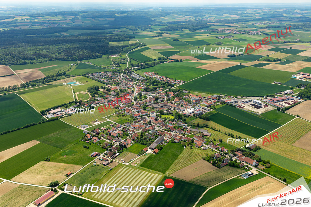Das Luftbild der Stadt tagmersheim wurde 2020 vom Flugzeug heraus erstellt (keine Drohne) Aufnahmehöhe ca.400 Meter- hohe Auflösung und Qualität garantiert!