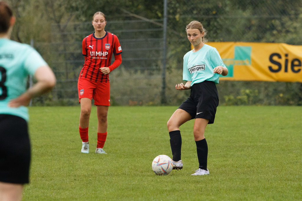 SVWFCH_250927_7387 | Fotopresso – Sportfotografie in Heidenheim & Umgebung. Professionelle Sportfotografie für unvergessliche Momente. Dynamische Action-Shots, emotionale Szenen & hochwertige Bilder. - Realisiert mit Pictrs.com