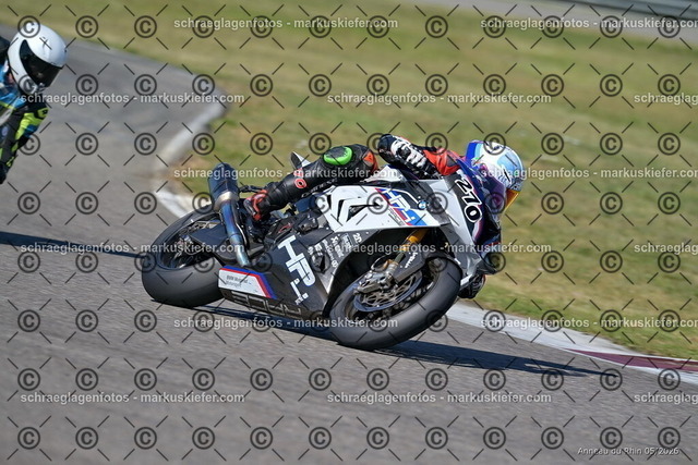 26BT02-0180 | markuskiefer.com - Realisiert mit Pictrs.com