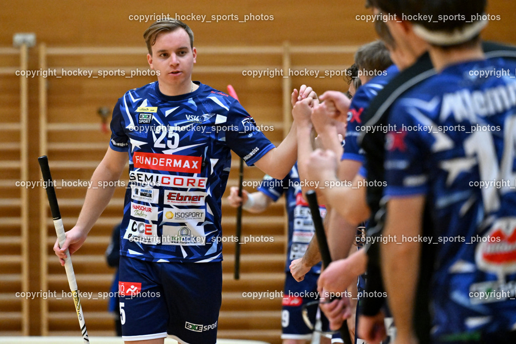 VSV Unihockey vs. SZPK Floorball | #25 Jan Blazic VSV Unihockey, VSV Unihockey vs. SZPK Floorball, VSV Unihockey vs. SZPK Floorball am 23.11.2024 in Villach (Ballspielhalle St. Martin), Austria, (Photo by Bernd Stefan)