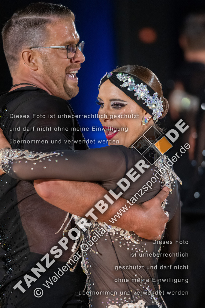 20260321-12375 | Hier finden Sie Tanz Bilder vom Latein und Standard Formationen tanzen. Sportbilder vom Tanzsport. Schöne Fotos und von Weltmeisterschaft, Europameisterschaft, Bundesliga, Regionalliga, Oberliga und Landesliga sowie von GOC Stuttgart, DanceComp, WM Bremen