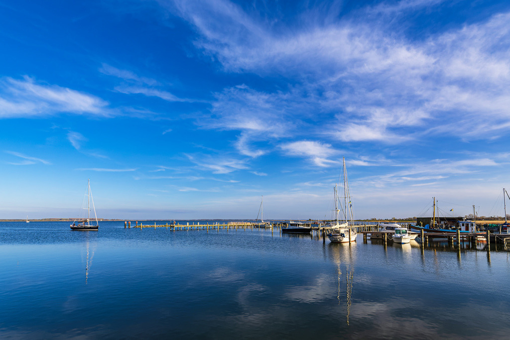 Boote im Hafen von Kloster auf der Insel Hiddensee | Boote im Hafen von Kloster auf der Insel Hiddensee.