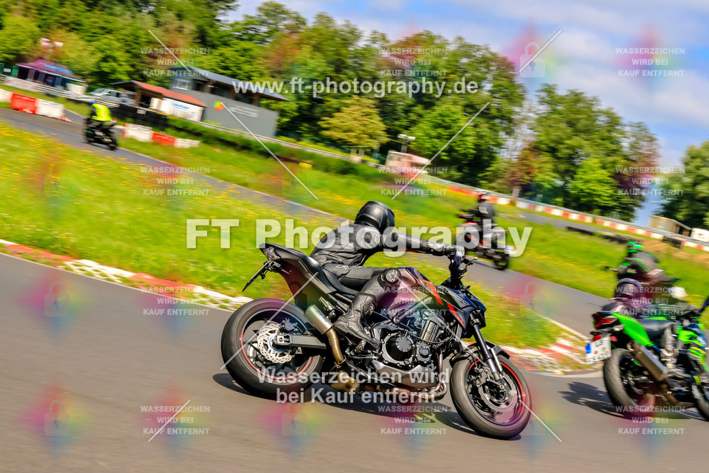 VBK-8216 | Hier findet Ihr Bilder von Touristenfahrten auf der Nürburgring Nordschleife oder von anderen Veranstaltungen die ich besucht habe. Viel Spass beim Durch Schauen 