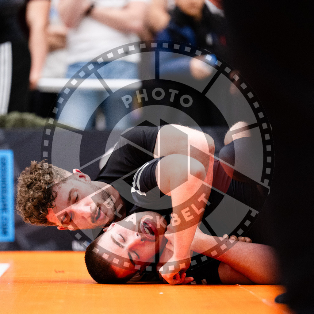 20251122PBB15696 | Athletes compete during the Grappling Industries Berlin Jiu-Jitsu and Grappling Championship, on November 22, 2025 in Berlin, Germany. © photoblackbelt