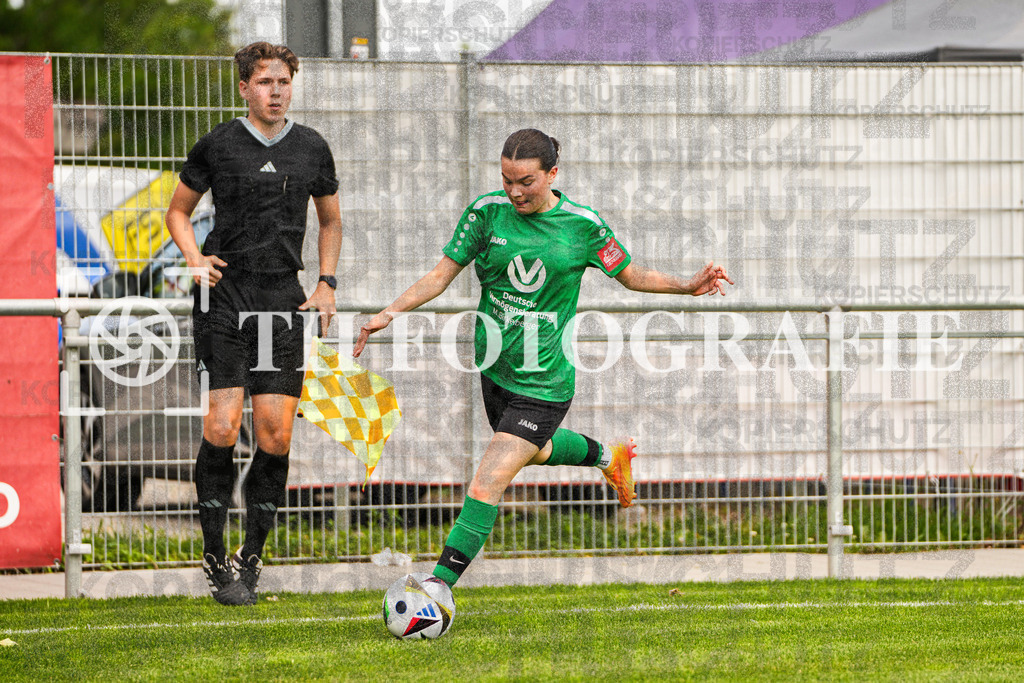 GER, FC Hauingen - SV Waldhaus, Frauen-Fussball, Rothaus Bezirkpokal, Finale, Saison 2024/2025, 29.05.2025 | GER, FC Hauingen - SV Waldhaus, Frauen-Fussball, Rothaus Bezirkpokal, Finale, Saison 2024/2025, 29.05.2025Foto: TH Fotografie/Alessio Bosco