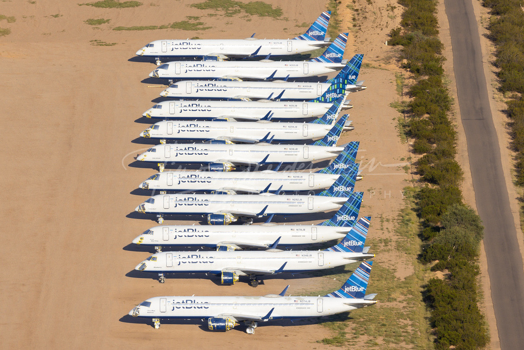 188 | Buy high-quality aviation and travel photography prints by professional photographer Timo Breidenstein. Authentic images, professionally printed, worldwide shipping. - Realisiert mit Pictrs.com