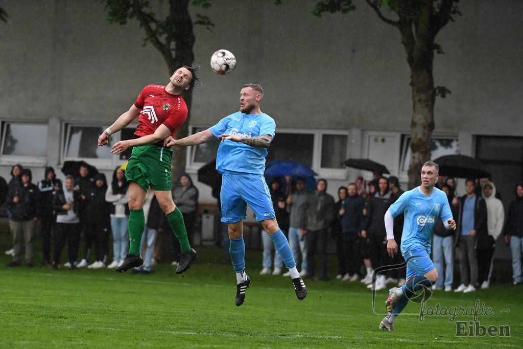 BV Bockhorn-SG FriPe | Relegation zur Kreisliga; BV Bockhorn (weiß)-SG FriPe (rot) am 05.06.2025 in Oldenburg/Ofenerdiek (Lagerstraße), Photo: Philip Eiben 2025 - Realisiert mit Pictrs.com