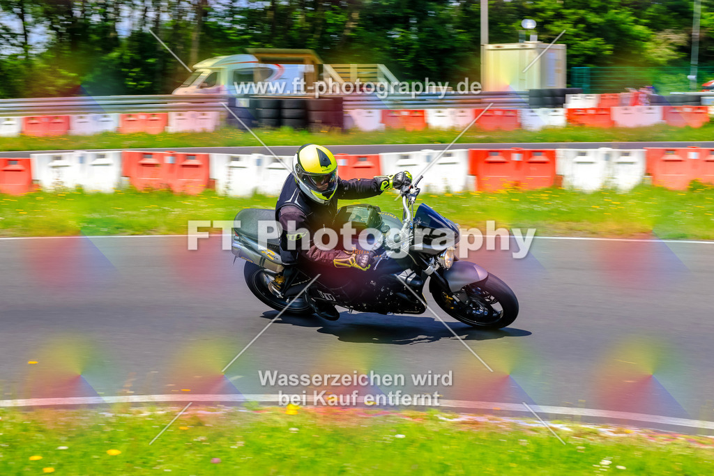 VBK-7993 | Hier findet Ihr Bilder von Touristenfahrten auf der Nürburgring Nordschleife oder von anderen Veranstaltungen die ich besucht habe. Viel Spass beim Durch Schauen 