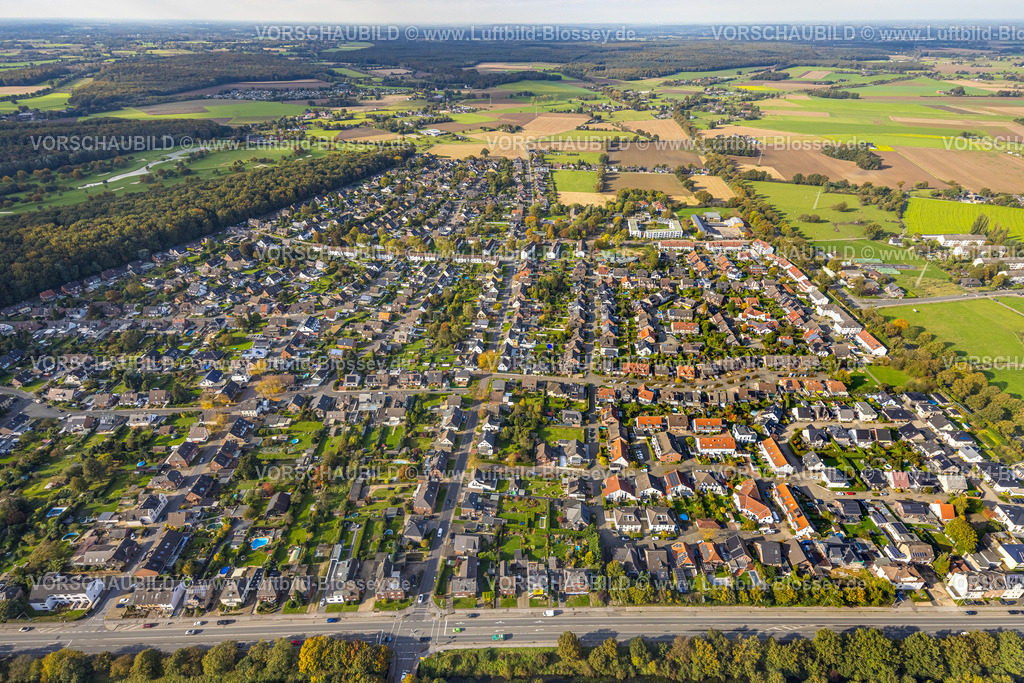 Kamp-Lintfort241013931 | Luftbild, Ortsteil Niersenbruch, Wohngebiet Wohnsiedlung entlang der Wiesenbruchstraße, Wiesen und Felder mit Fernsicht, unten die Rheinberger Straße Bundesstraße B510, Kamperbruch, Kamp-Lintfort, Ruhrgebiet, Nordrhein-Westfalen, Deutschland