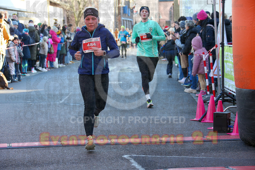 241201_1228_EX1_2270 | Sportfotografie im Rhein-Sieg Kreis, Köln, Bonn, NRW, Rheinland Pfalz, Hessen, etc. Unser Tätigkeitsfeld umfasst den Laufsport vom Volkslauf über den Marathon, Duathlon, Triathon bis zum Ultralauf wie Kölnpfad Ultra oder Schindertrail.