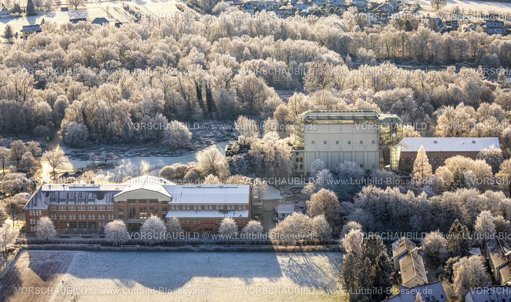 Hamm221202590 | Luftbild, Winterlicher Maximilianpark Freizeitpark mit Glaselefant und Haupteingang, Uentrop, Hamm, Ruhrgebiet, Nordrhein-Westfalen, Deutschland