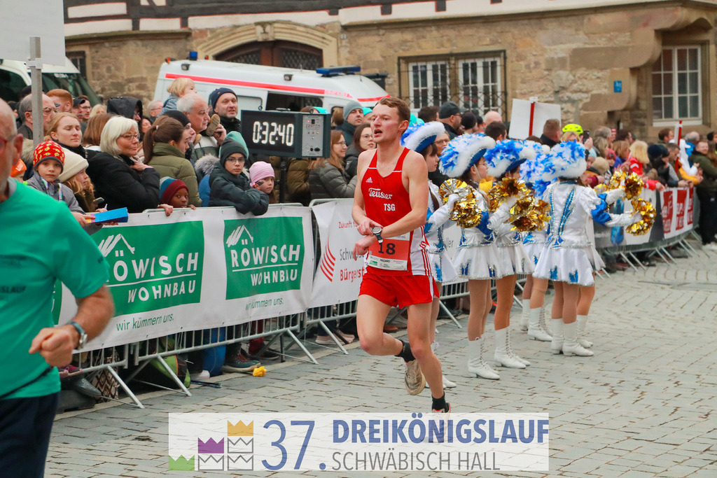 VR Bank Hauptlauf 10000m | 3 Koenigslauf 2023 - Realisiert mit Pictrs.com