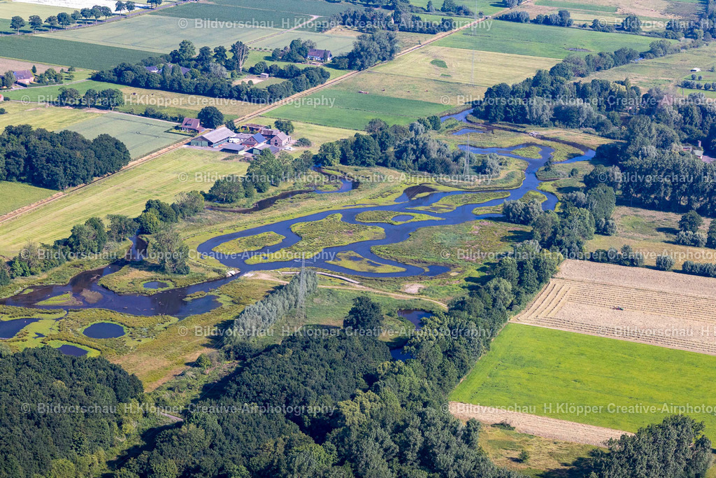 Luftbild Viersen-4944 | Luftbildfotografie Renaturierungsmaßnahmen mit Flutungen und Aushebungen an den Uferbereichen des Flusses "Niers" an der Mülhausener Straße in Viersen im Bundesland Nordrhein-Westfalen, Deutschland - Realisiert mit Pictrs.com